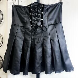 Faux Leather Corset Pleated Whimsygoth Coquette Vamp Mini Skirt- Black, Size L